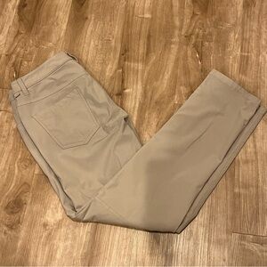Lululemon Pants Mens 32x32 Beige Tan Khaki ABC Classic Fit 5 Pocket LM5704s